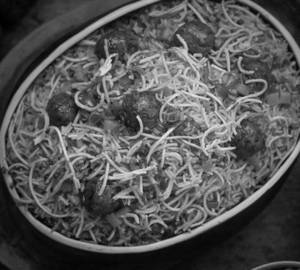Veg manchurian noodles