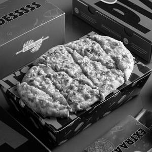 Jain Mumbai Cheese Chilli Flatbread