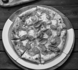 Cheese Tomato Pizza