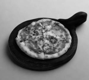 Smokey cheese pizza