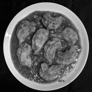 Gravy Momos [8 Pcs]
