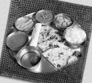 Makai Rotla Thali