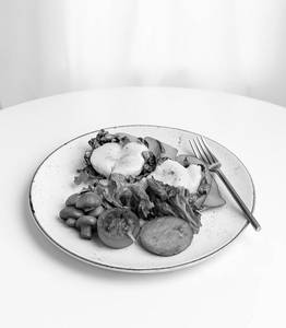 Eggs Benny