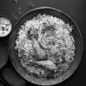 Muradabadi Chicken Dum Biryani (1 Kg)