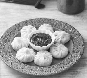 Veg cheese momo