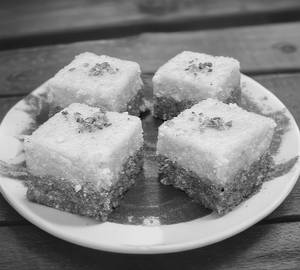 Banarasi Milkcake [4 Pcs]