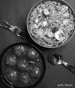 Veg Manchurian With Veg Chowmein
