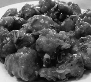 Veg Manchurian Dry/ Gravy 80 Gm 295 Kcal (So)