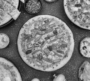 Paneer Makhani Pizza [Small]