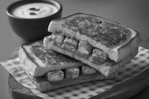 Makhani Paneer Protein Sandwich [Jumbo]