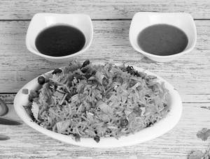 Chicken Fried Rice In Schezwan Sauce