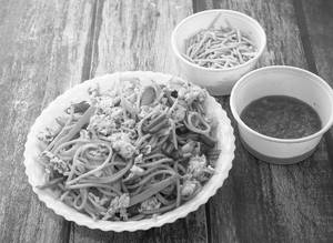 Egg Hakka Noodles Regular