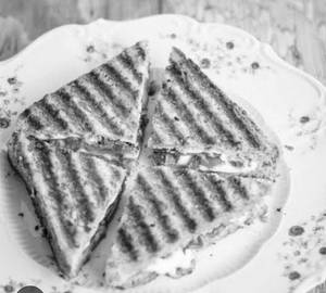 Peri Peri Paneer Sandwich