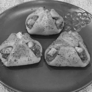 Non Veg Parcal [8 Pieces]