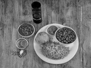 Chole Bhatoore