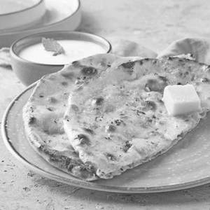 Paneer Pyaaj Paratha Tawa