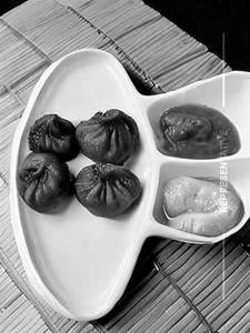 Veg Chilli Momos [ 6 Pieces ]