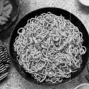 Egg noodles schezwan style