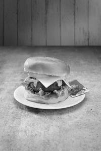2 Veg Burgers + Fries (medium) + 2 Soft Drinks