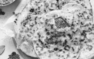 Keema Naan With Gravy