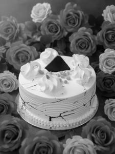 Butterscotch Eggless Cake (500 gm)