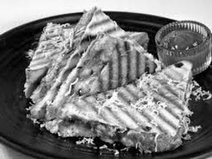 Aloo Matar Grilled Sandwich And Cheese Vadapav Combo