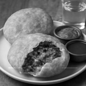 Pyaaz Kachori (250 G)