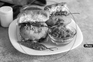 Spicy Tangy Vadapav