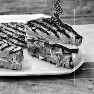 Schezwan Mushroom Grilled Sandwich