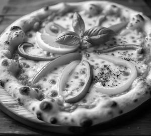 Peppy Paneer Pizza [Small]