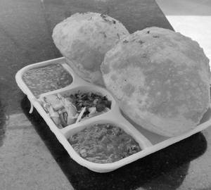 Chhola bhatura