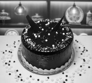 Eggless Delicious Dark Chocolate Cake (500 GM]