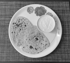 4 Plane Paratha With Amul Dahi And Sugar Pouch