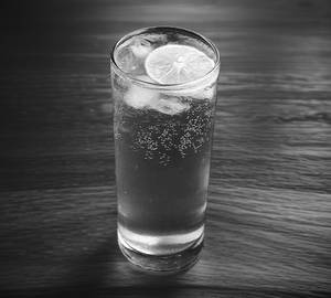 Fresh lemon soda