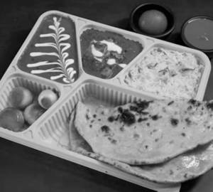 Veg Special Curry Treasure Thali