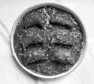 Dragon momos