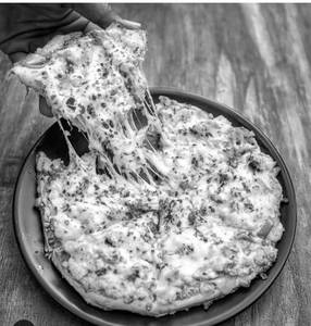 Chicken and spicy pizza