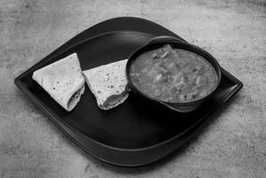 Pulka With Paneer Butter Masala