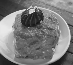 Rocher Nut Pastry