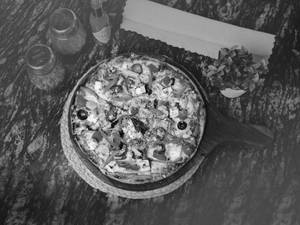 Kanak Supreme Pizza
