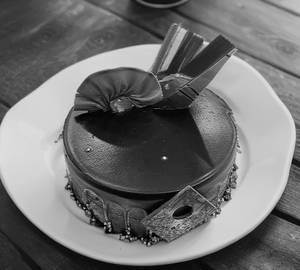 Dark Chocolate Truffle (330 Grams)