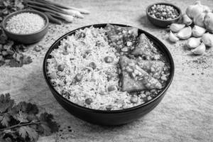 Hot Garlic Paneer Fried Rice Bowl