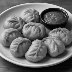 Veg fried momos [8 pieces]