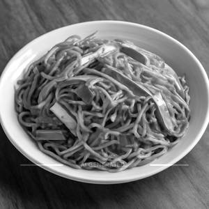 Veg Chowmein                   