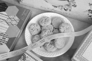 Besan Khatai (200gm)