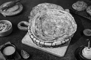 Lal Mirch Paratha