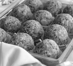 Sugarfree Chana Laddu