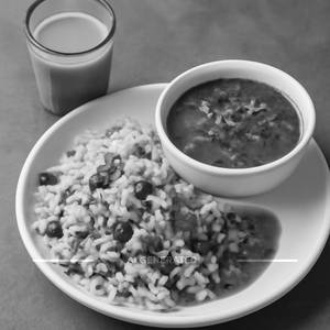 Tari Poha Serves 