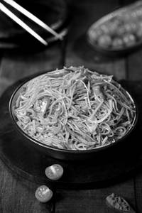 Veg Chilly Garlic Noodles