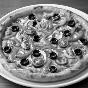 Veggie Cheese Pizza